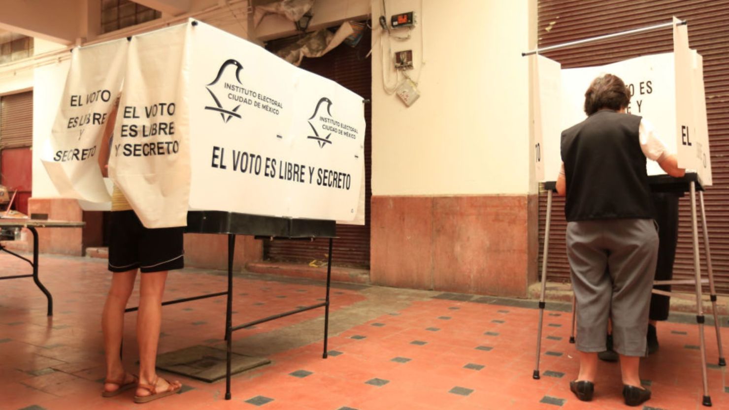 México arranca la producción de más de 600 millones de boletas para históricas elecciones judiciales