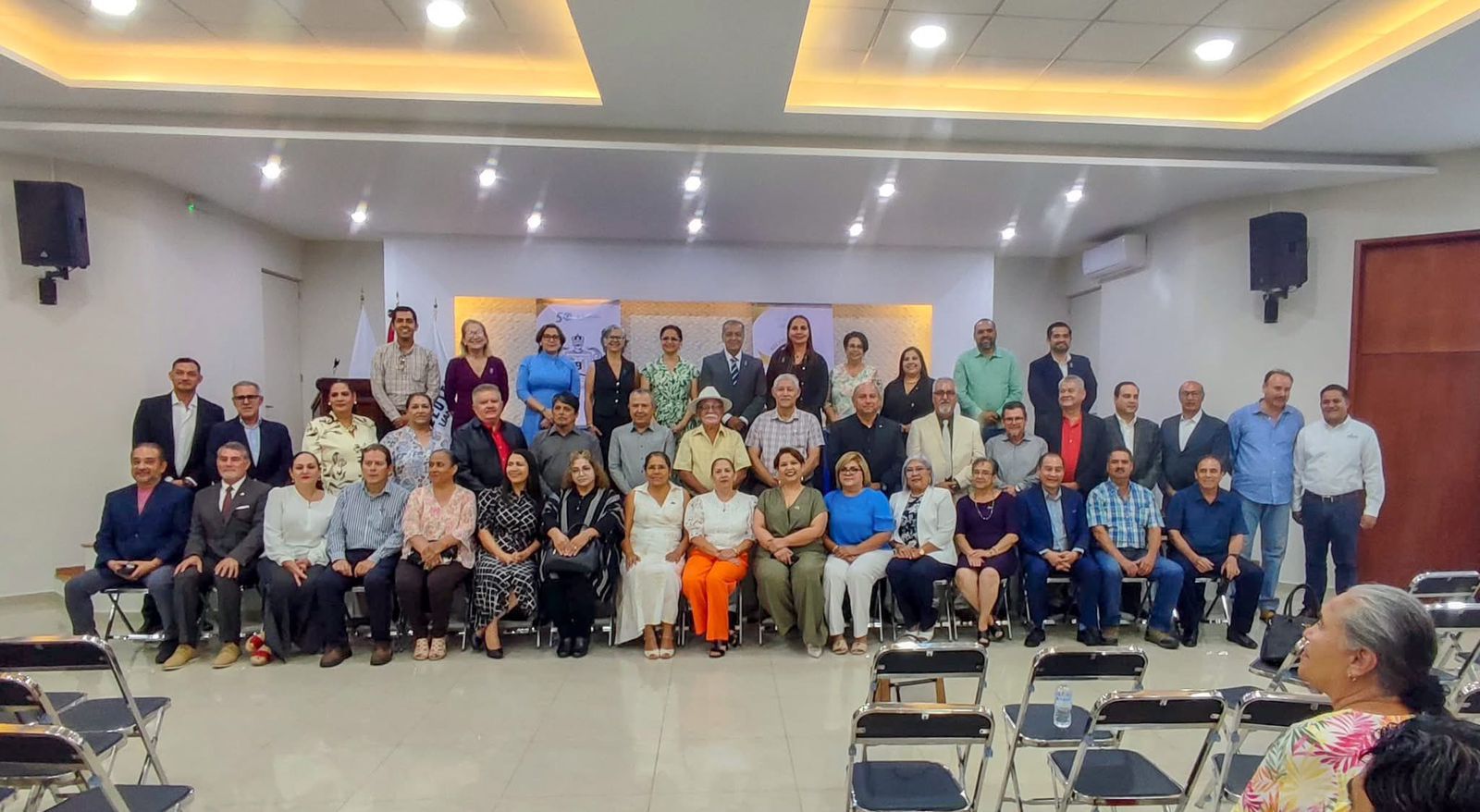 ¡Trayectoria que inspira! UAN reconoce a docentes con años de servicio y dedicación