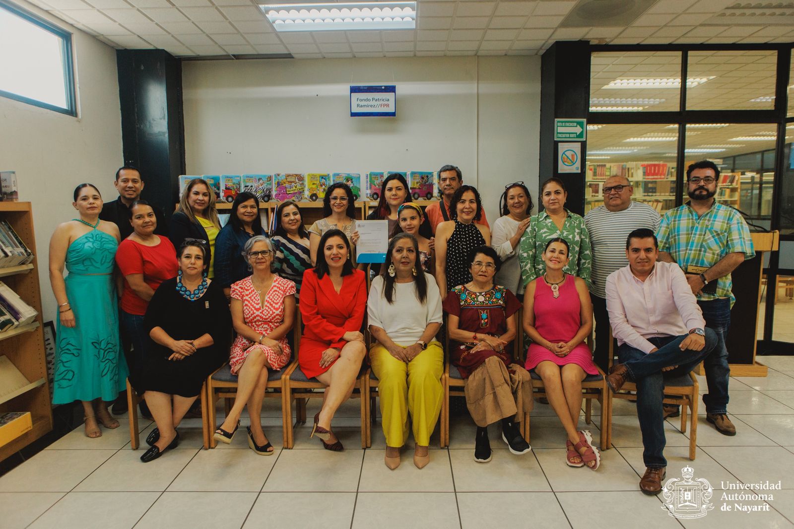 Legado literario enriquece acervo universitario: Reciben donación “Fondo Patricia Ramírez”